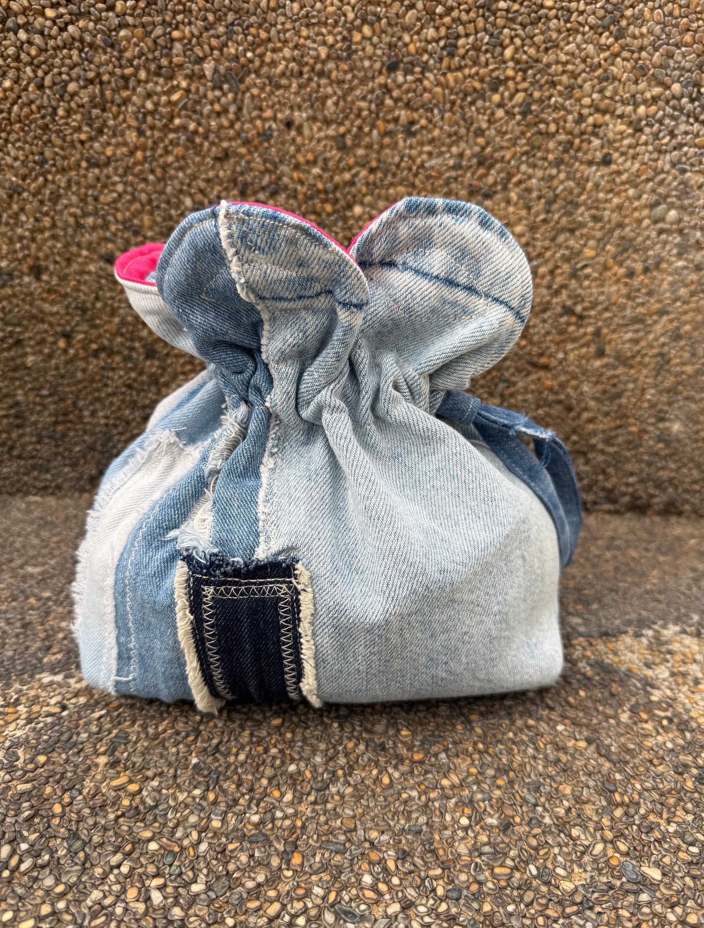 Dani Daffodil Flower Pouch